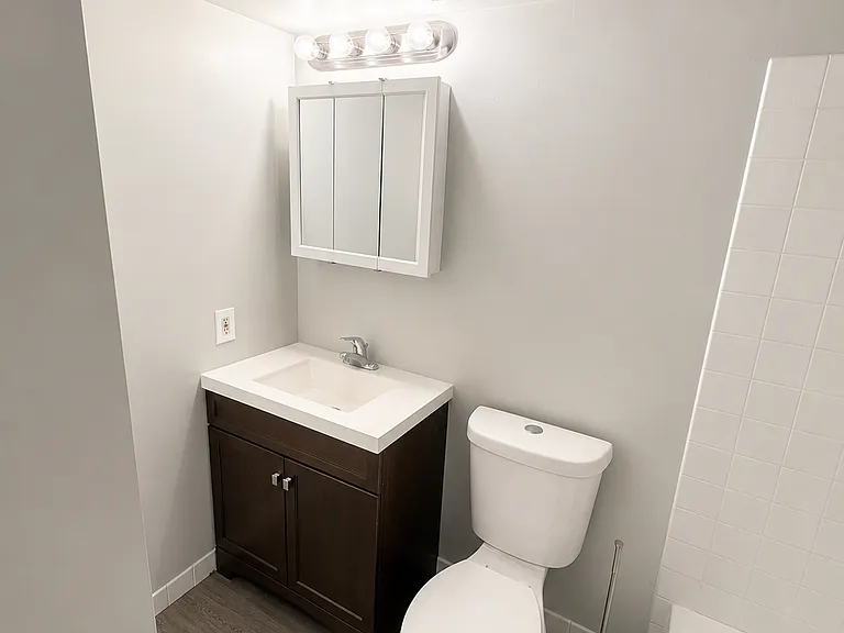 18016 Clark Ct — Photo 6