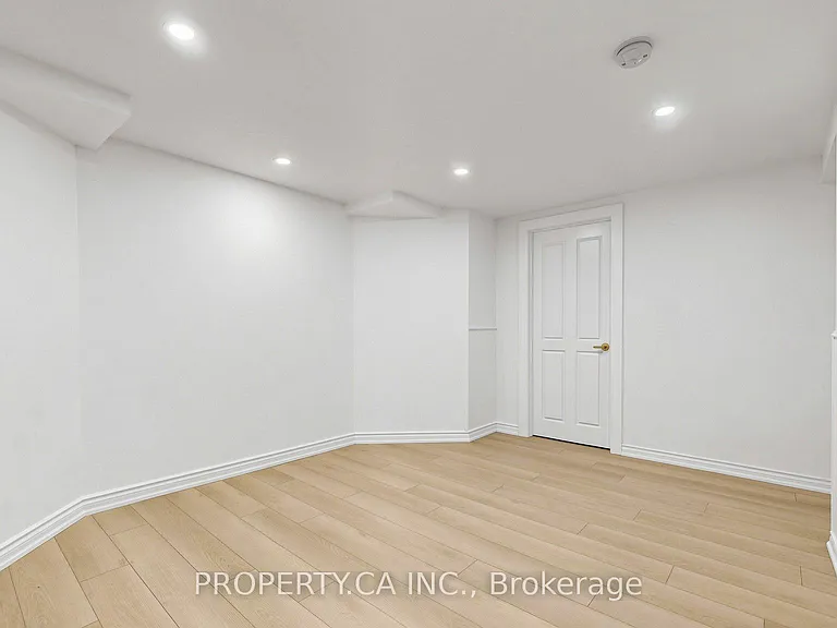 1469 Brentano Blvd — Photo 40