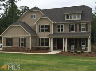 323 Huiet Dr, Fayetteville, GA 30215