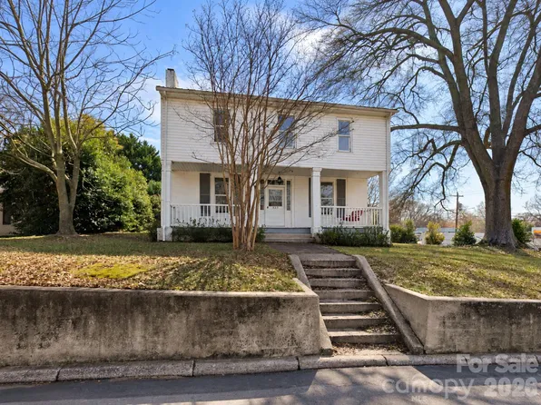 329 W Main St, Lincolnton, NC 28092