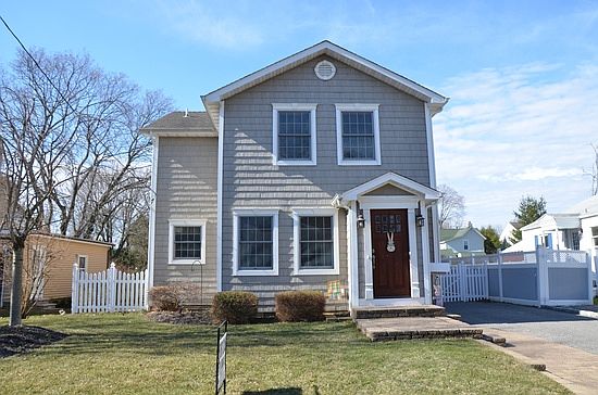 Welcome to 525 Longstreet Av