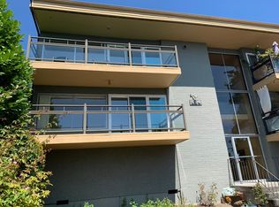 684 W Olympic Pl #1, Seattle, WA 98119