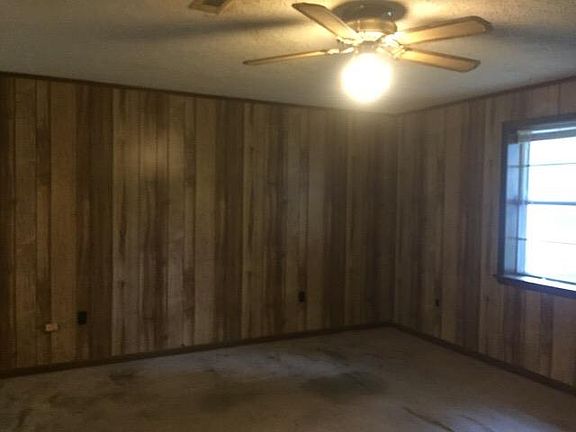 4th image of 105 Towhee Cir