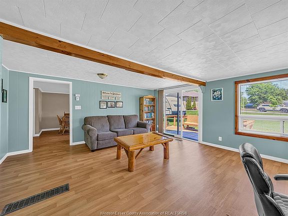 5th image of 2420 County Road 20 W