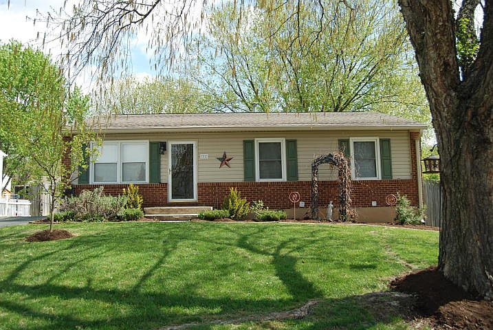 1st image of 3313 Meadowrun Dr NE