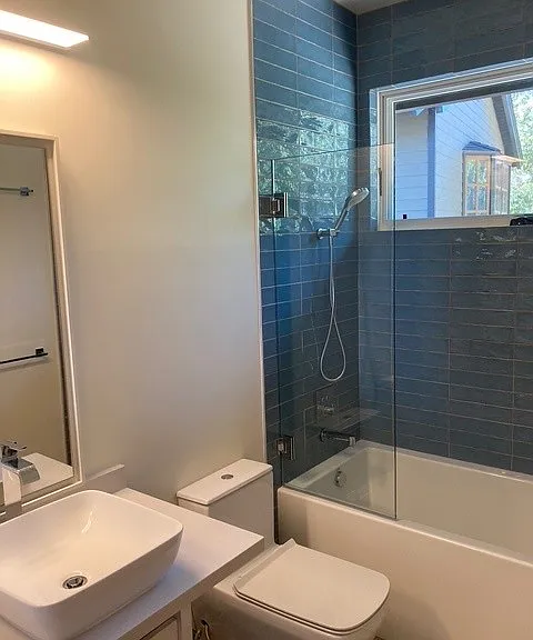 1247 E Valley Rd — Photo 8