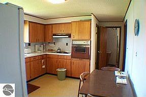 2nd image of 3101 Zettel Dr