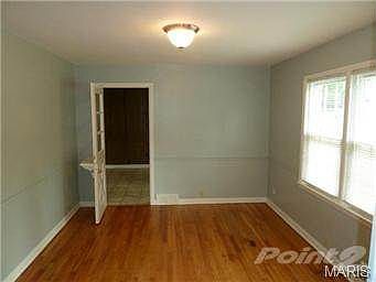 4th image of 601 Angenette Ave