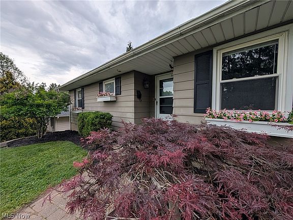5th image of 545 N Ray Dr