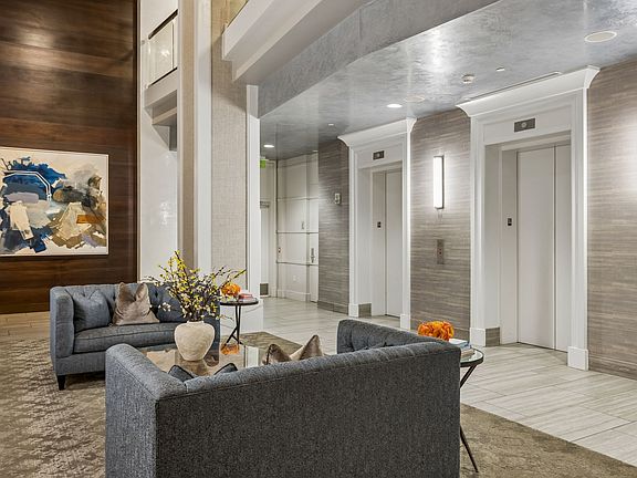 5th image of 415 Church St APT 1103