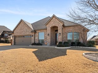 1858 Riviera Dr, Waxahachie, TX