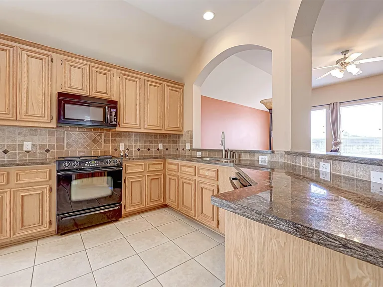 3403 Sparta Dr — Photo 29