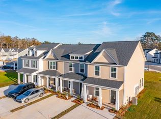 812 Alma Square Dr, Moncks Corner, SC 29461