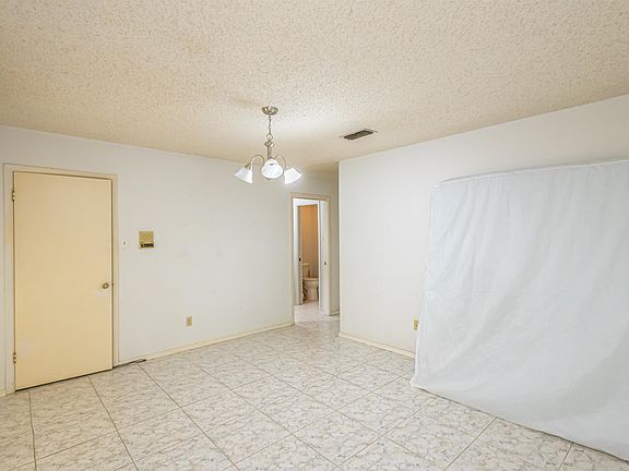 2nd image of 202 Ranch Rd