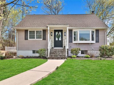 3746 Valleyview Street, Mohegan Lake, NY, 10547