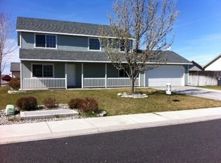 1436 S Husky Dr, Moses Lake, WA 98837