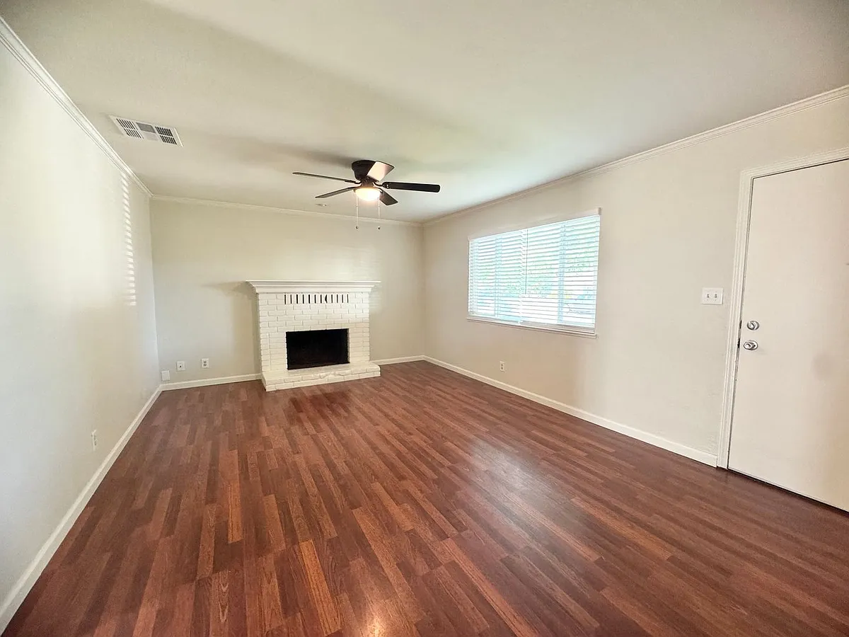 Building Photo - 860 Inyo St