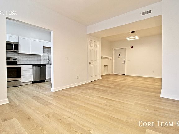 2nd image of 712 E Linwood Blvd #716-12
