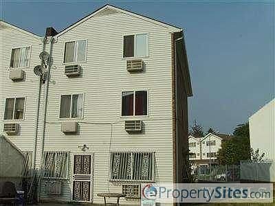 1st image of 3641 Varian Ave
