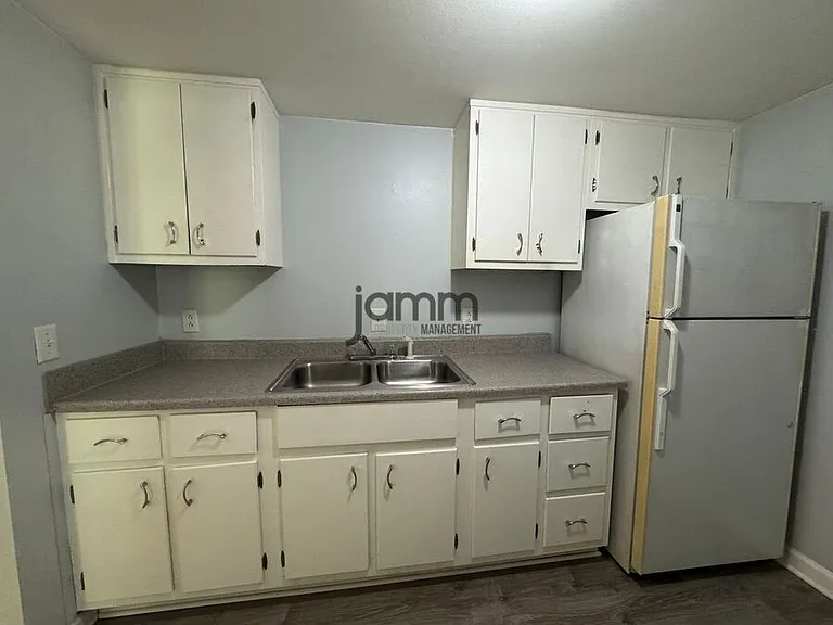 7025 Carriage Hill Dr #101 — Photo 8