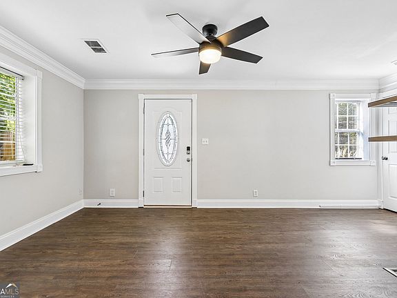 5th image of 1858 Flat Shoals Rd SE