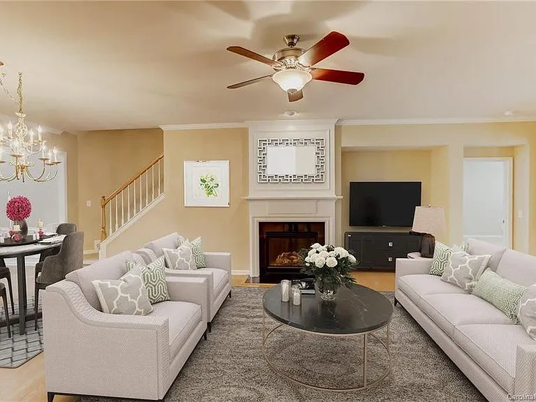 8118 Crater Lake Dr — Photo 6