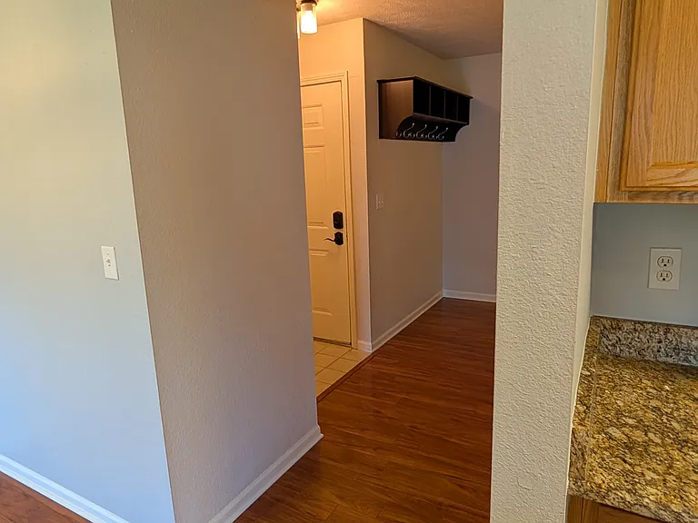 1468 Millbrook Trl — Photo 23