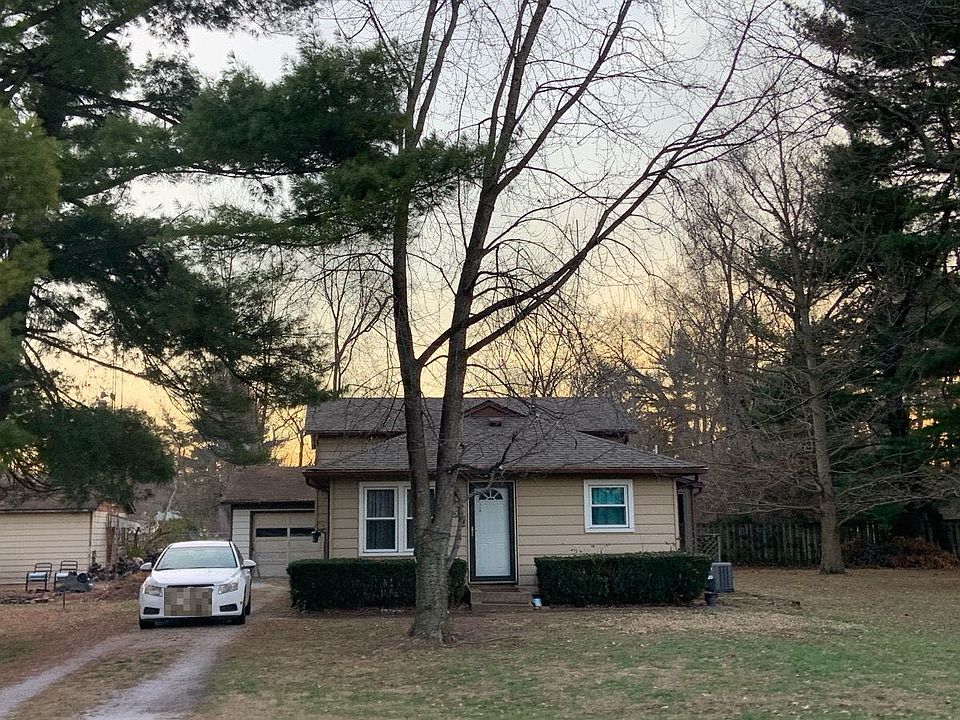 1st image of 2504 S 25th St