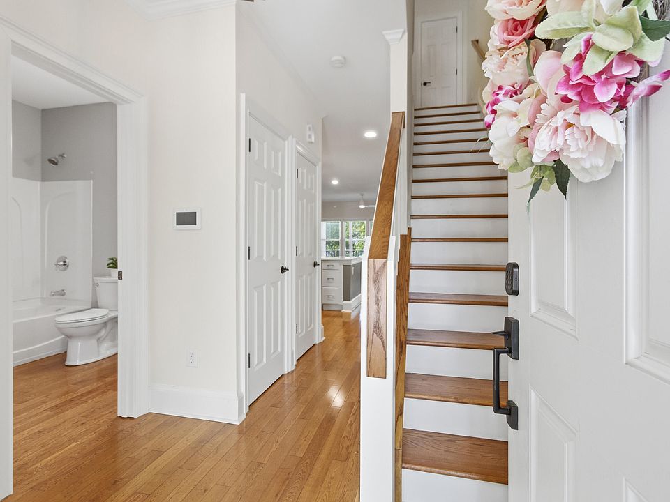 1st image of 630 Windermere Blvd #3B