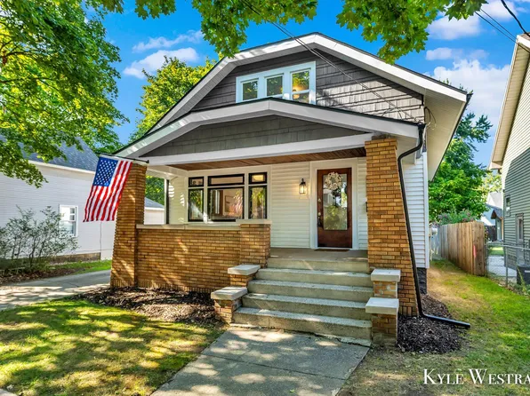 855 Arianna St NW, Grand Rapids, MI 49504