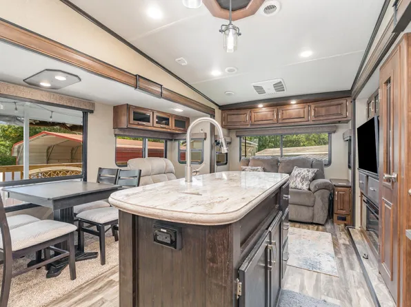 1007 Concord Dr, Westminster, SC 29693