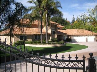 1202 Canyon Ridge Ln, Escondido, CA 92025