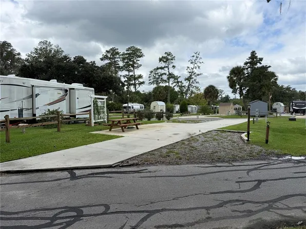 2870 NE 103rd Ave #42, Silver Springs, FL 34488