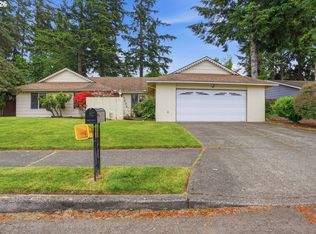 15606 SE Clinton Ct, Portland, OR 97236
