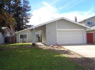 9385 Mira Del Rio Dr, Sacramento, CA 95827