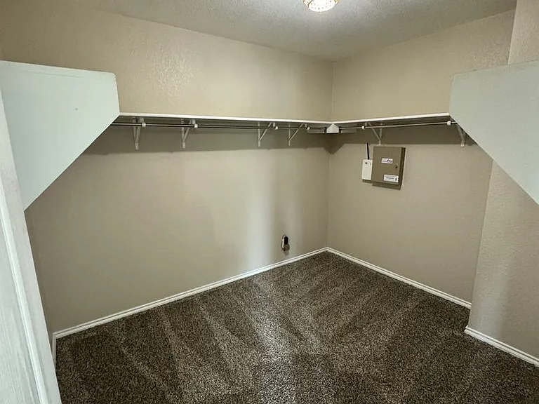 349 Tower Dr — Photo 18