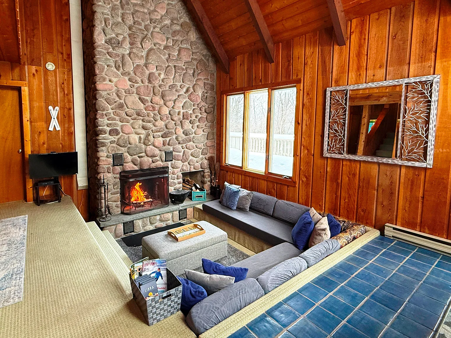 3 bed, 2.5 bath, 1500 sqft, $2,150 — Photo 2