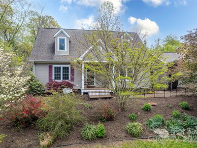 25 N Willow Brook Dr, Asheville, NC, 28806