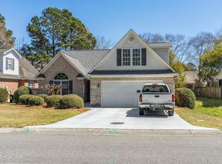 8206 Beddoes Dr, Wilmington, NC 28411