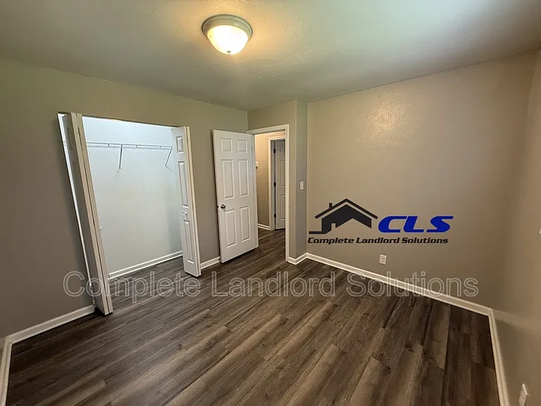2906 E Haythorne Ave — Photo 11