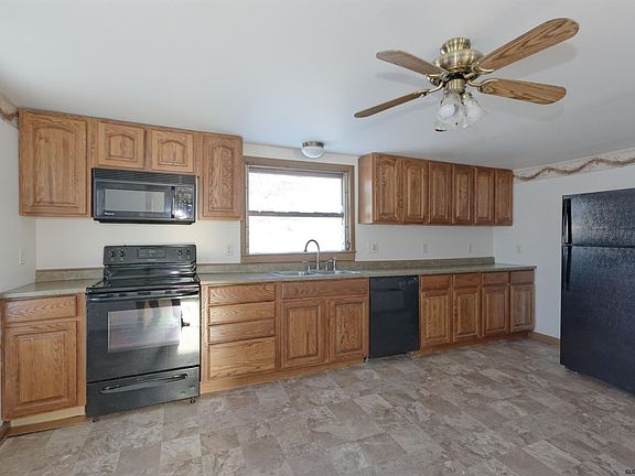 2nd image of 1033 Dix Ave