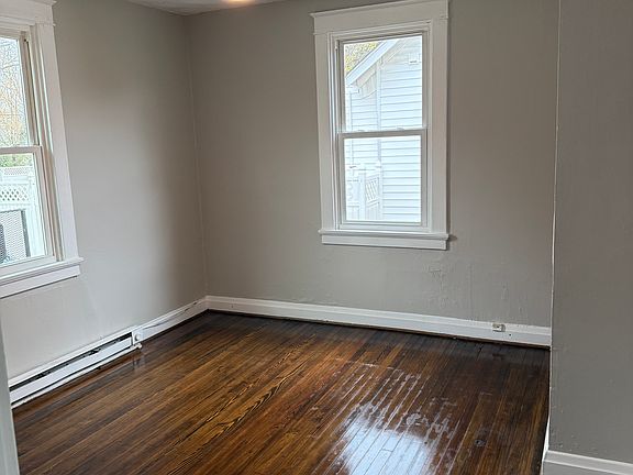 5th image of 3411 Logandale Ave