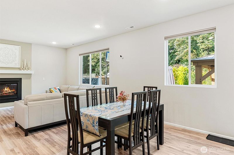 5th image of 17609 Mill Valley Road