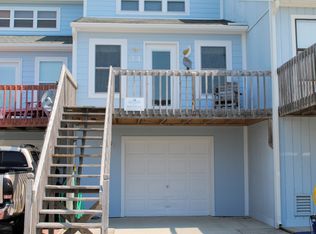 34 Bermuda Landing Pl, North Topsail Beach, NC 28460