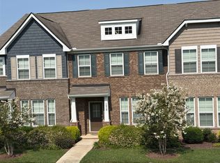 1015 Henley Ln, Gallatin, TN 37066