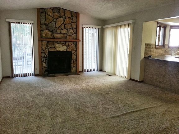 2nd image of 5201 Ascot Cir