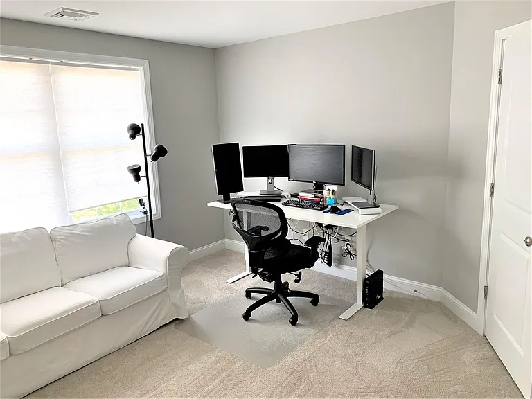 380 King St #11 — Photo 30