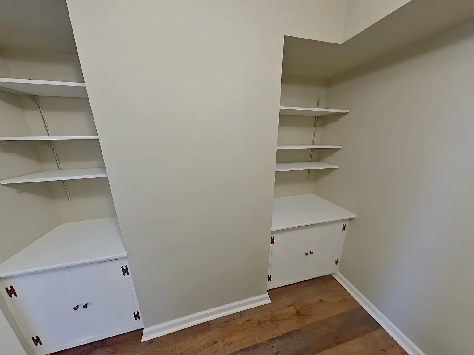 2 bed, $1,850 — Photo 4