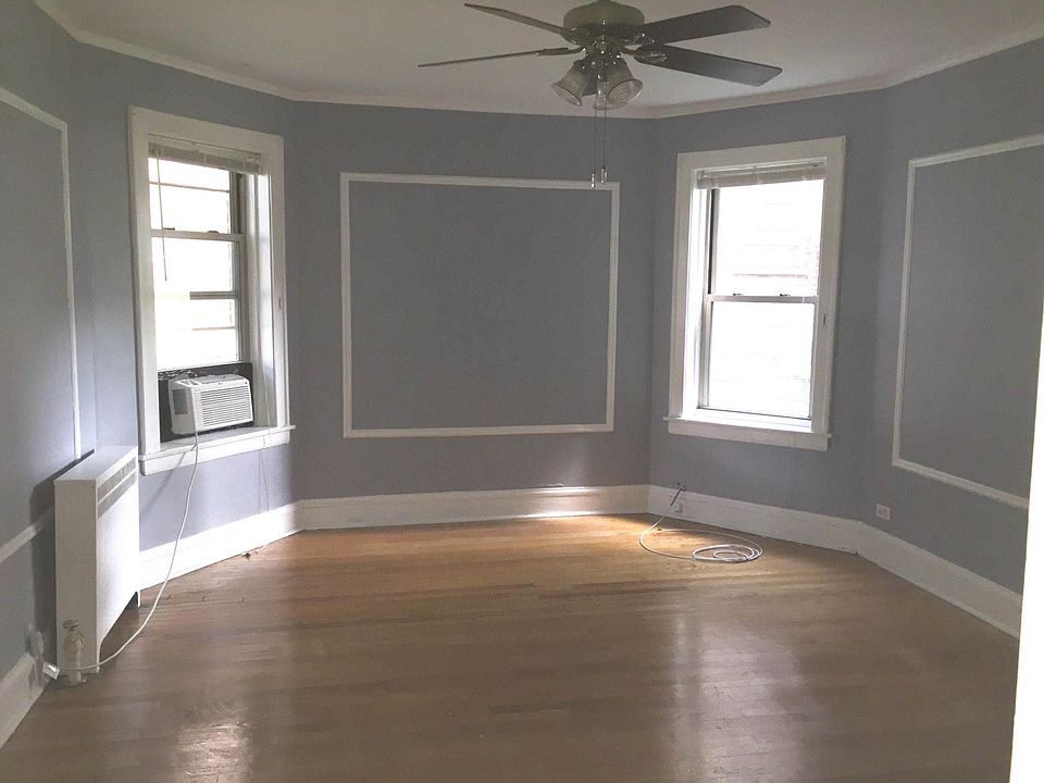 2nd image of 6141 N Francisco Ave APT 3