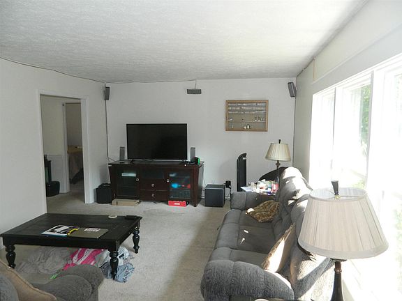 3rd image of 2927 W Fawkesway Dr